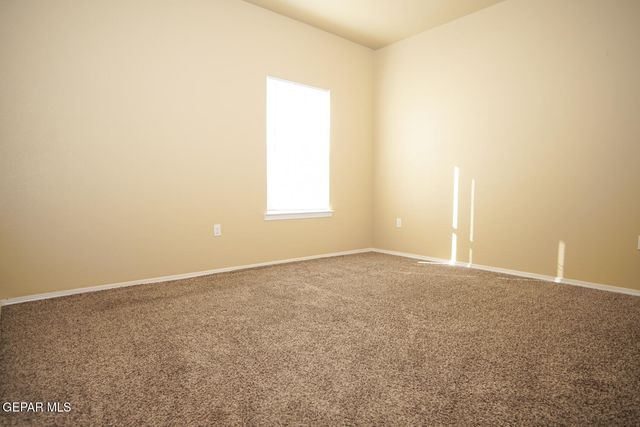 8685 N Loop Drive B-4, El Paso, TX 79907