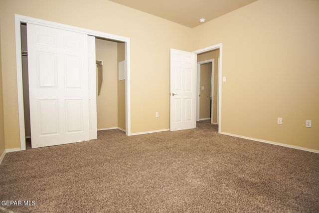 8685 N Loop Drive B-4, El Paso, TX 79907