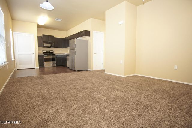 8685 N Loop Drive B-4, El Paso, TX 79907