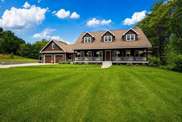 3 Lealand Peck Dr, Wrentham, MA 02093