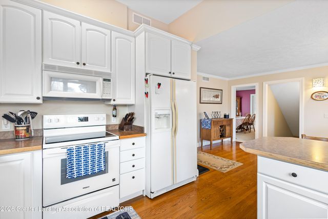 6710 White Clover Drive, East Lansing, MI 48823
