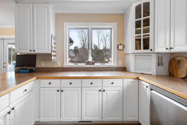 6710 White Clover Drive, East Lansing, MI 48823