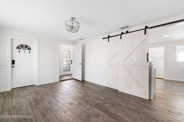 370 10TH Street, Atlantic Beach, FL 32233