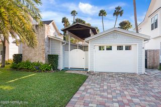 370 10TH Street, Atlantic Beach, FL 32233