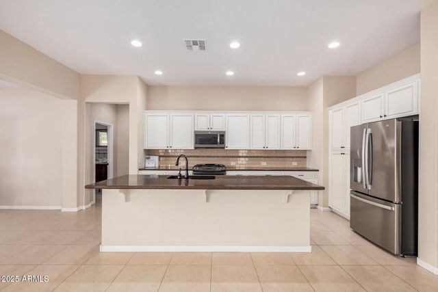 4748 W LOMA VERDE Avenue, Eloy, AZ 85131