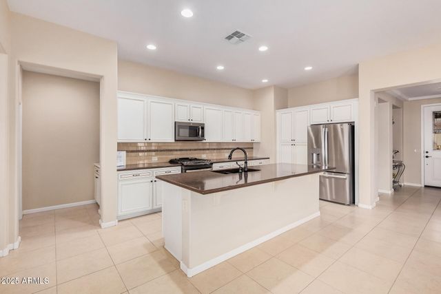 4748 W LOMA VERDE Avenue, Eloy, AZ 85131