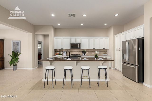 4748 W LOMA VERDE Avenue, Eloy, AZ 85131