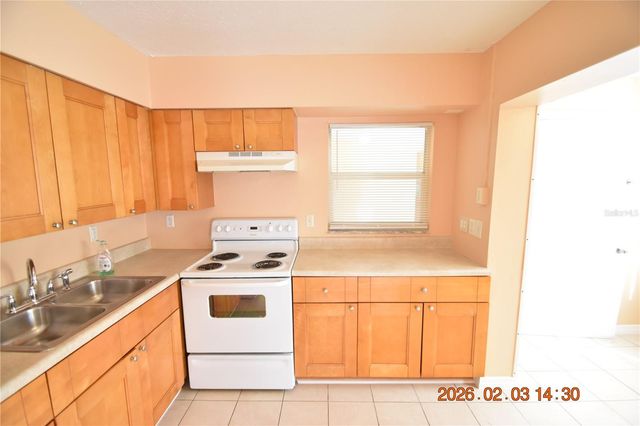 5410 4TH STREET 5410, Zephyrhills, FL 33542