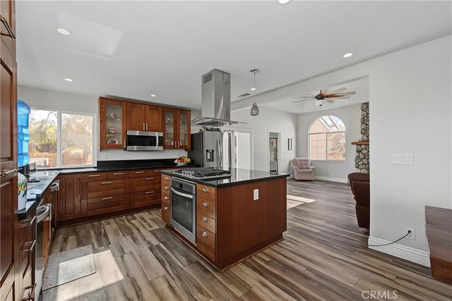 36493 Summitville, Temecula, CA 92592