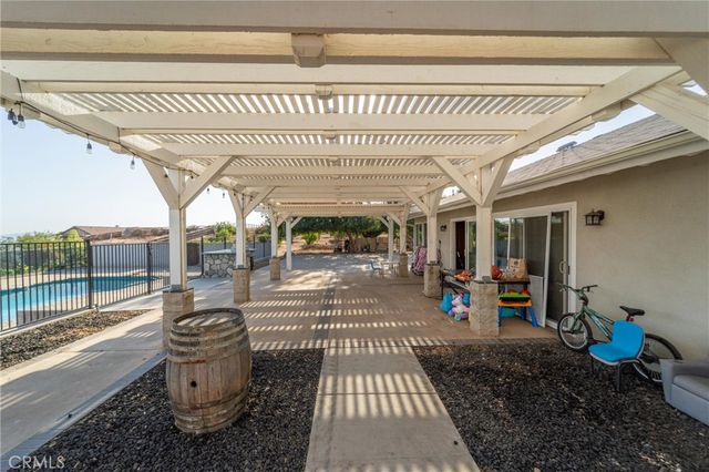 36493 Summitville, Temecula, CA 92592