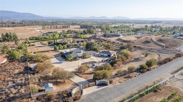 36493 Summitville, Temecula, CA 92592