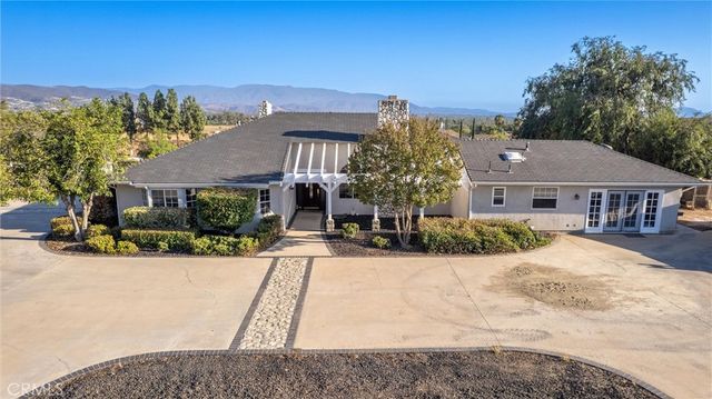 36493 Summitville, Temecula, CA 92592