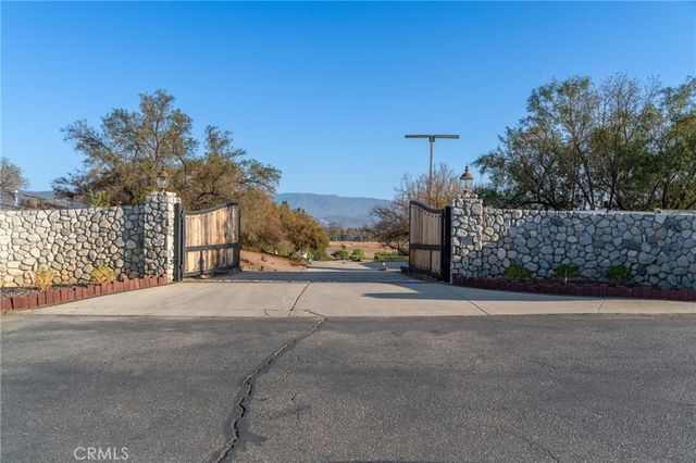 36493 Summitville, Temecula, CA 92592