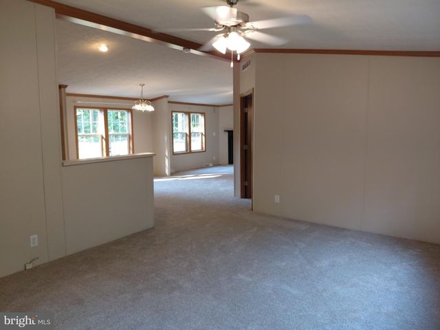 216 HIGH POINT LN, Coatesville, PA 19320
