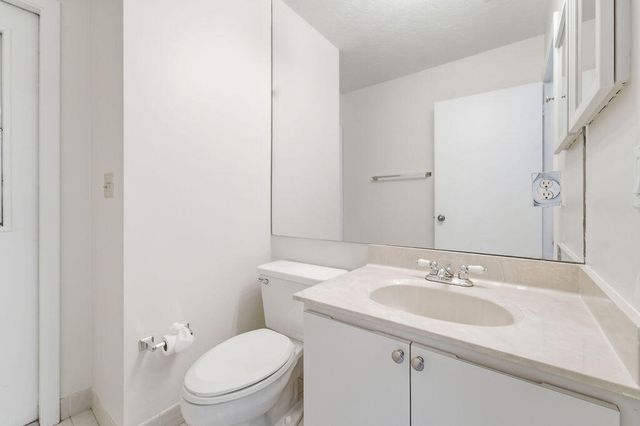 5562 Reynolds Road, Lake Worth, FL 33449