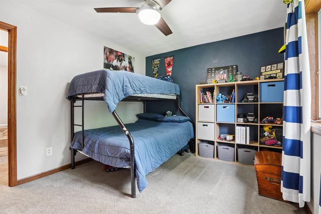 829 Maucker Road, Cedar Falls, IA 50613