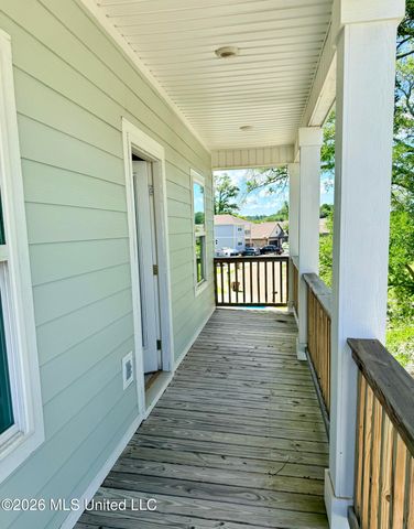 759 Bay Breeze Drive, Biloxi, MS 39532