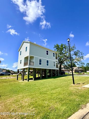 759 Bay Breeze Drive, Biloxi, MS 39532