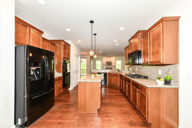 14375 Pendragon Way, Fishers, IN 46037
