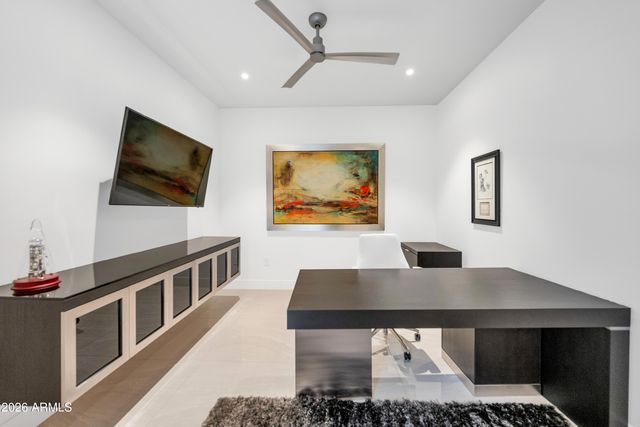 3801 N GOLDWATER Boulevard 402, Scottsdale, AZ 85251