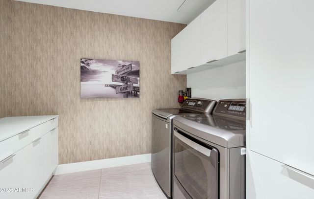 3801 N GOLDWATER Boulevard 402, Scottsdale, AZ 85251