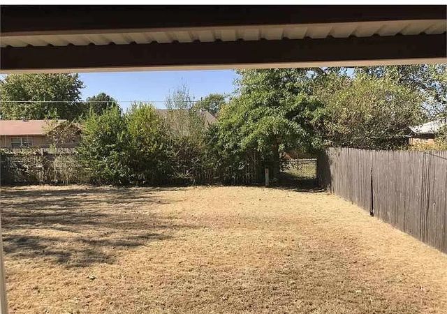 4501 Meadowpark Drive, Midwest City, OK 73110