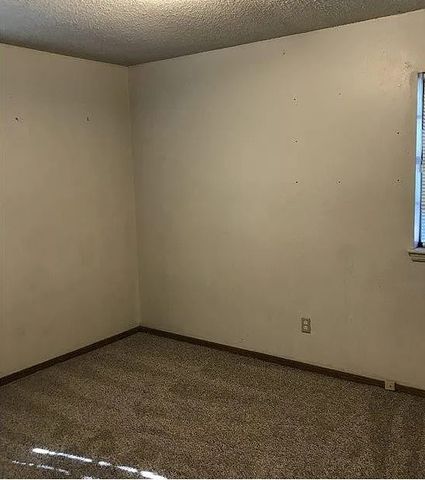 4501 Meadowpark Drive, Midwest City, OK 73110