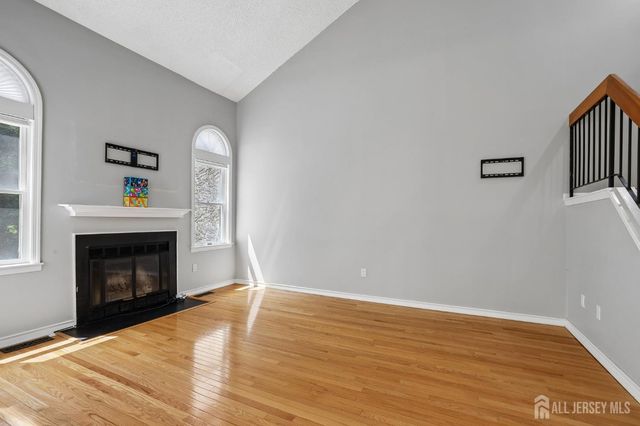 19 Dorchester Drive, East Brunswick, NJ 08816