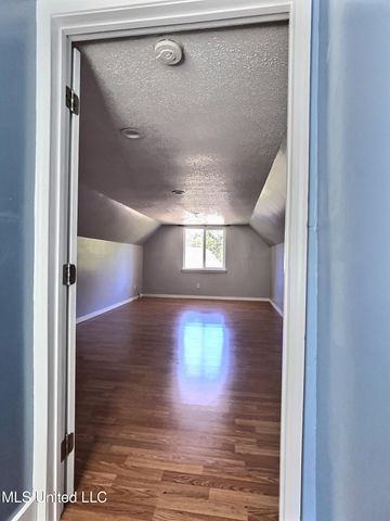 118 Linnet Drive, Ocean Springs, MS 39564