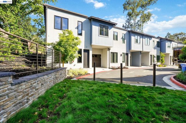 80 Woodbury Highlands Pl 10, Lafayette, CA 94549