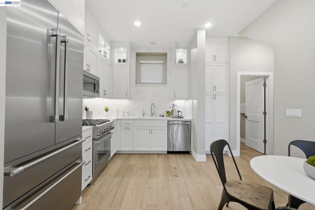 80 Woodbury Highlands Pl 10, Lafayette, CA 94549