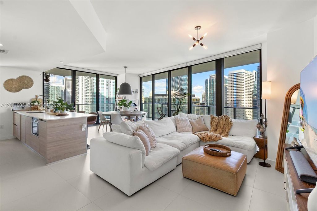 1300 S Miami Avenue 2001, Miami, FL 33130
