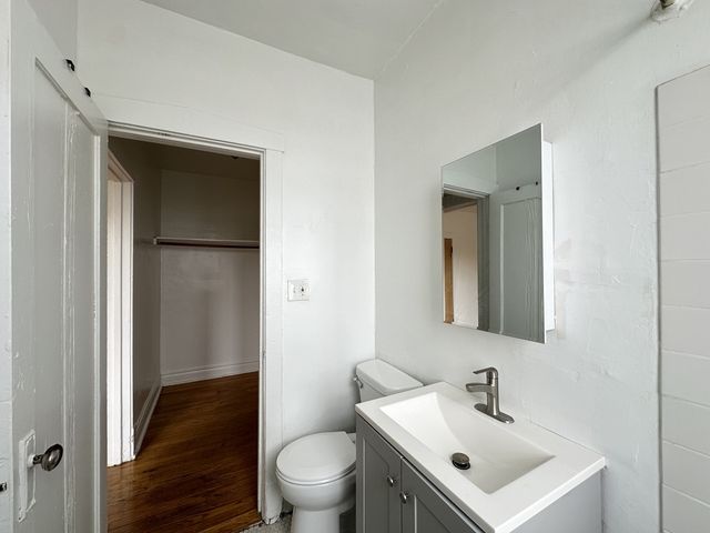 2432 N LINDEN Place 306, Chicago, IL 60647