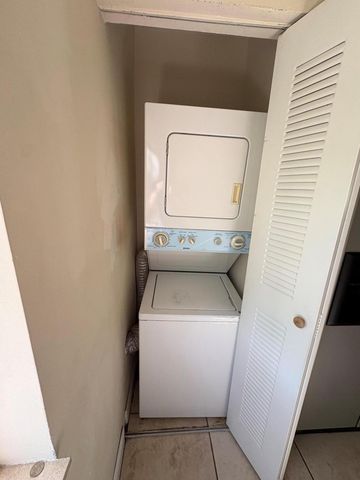 6235 SW 47TH Manor 202, Davie, FL 33314