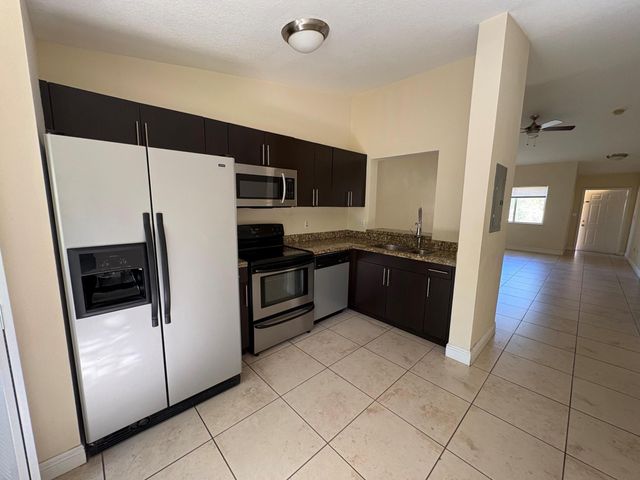 6235 SW 47TH Manor 202, Davie, FL 33314
