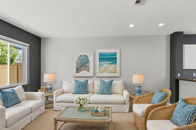 10950 Ivy Hill Dr 4, San Diego, CA 92131
