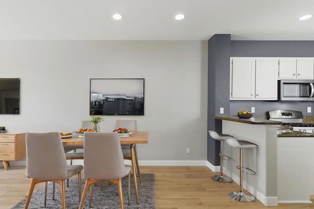 10950 Ivy Hill Dr 4, San Diego, CA 92131