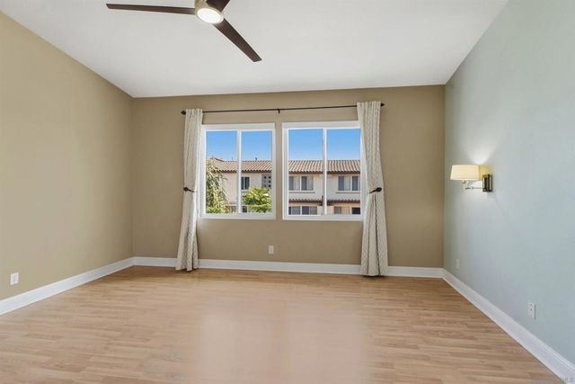 10950 Ivy Hill Dr 4, San Diego, CA 92131