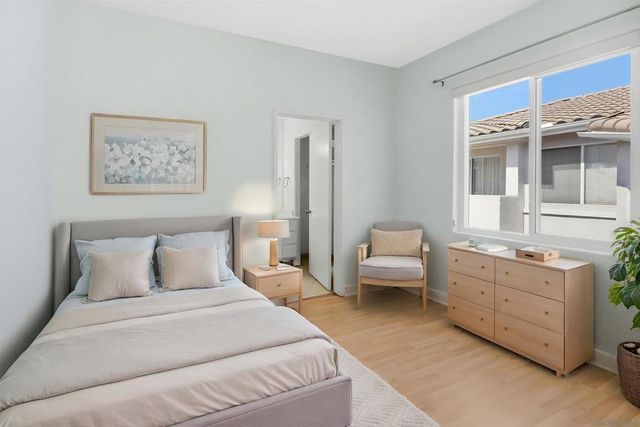 10950 Ivy Hill Dr 4, San Diego, CA 92131