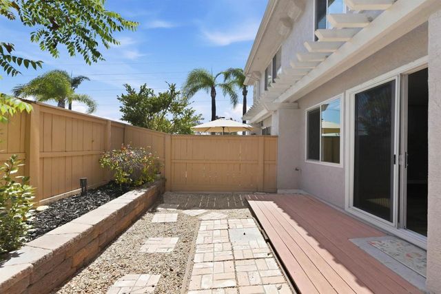 10950 Ivy Hill Dr 4, San Diego, CA 92131