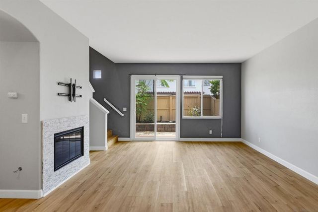 10950 Ivy Hill Dr 4, San Diego, CA 92131