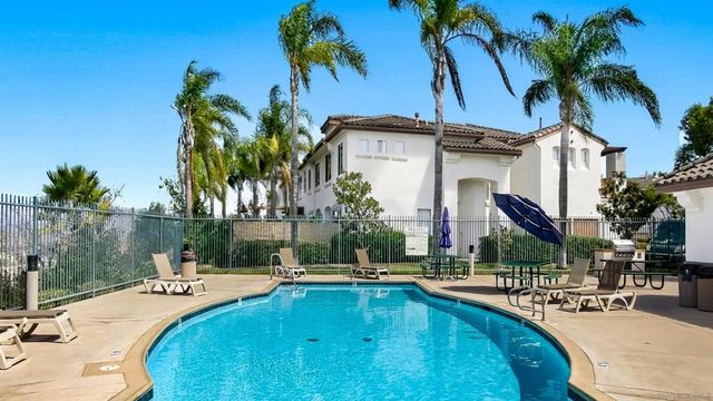 10950 Ivy Hill Dr 4, San Diego, CA 92131