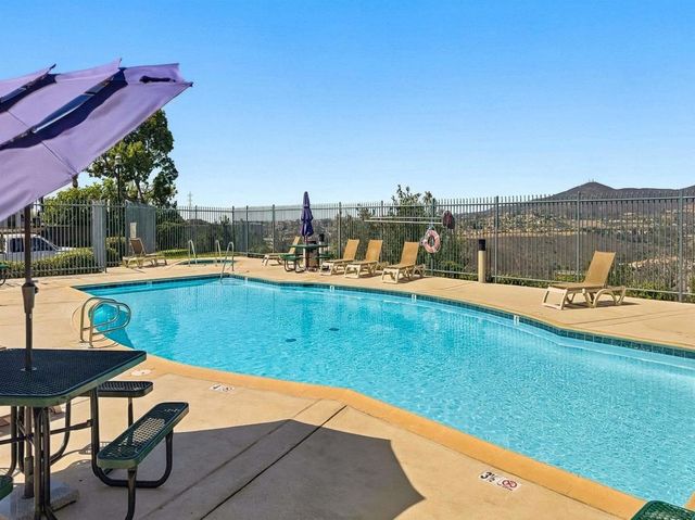 10950 Ivy Hill Dr 4, San Diego, CA 92131