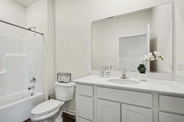 11649 Thomas Street, Crown Point, IN 46307