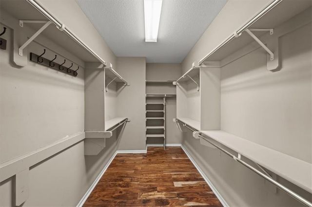 9324 Kenton Street, Lenexa, KS 66227