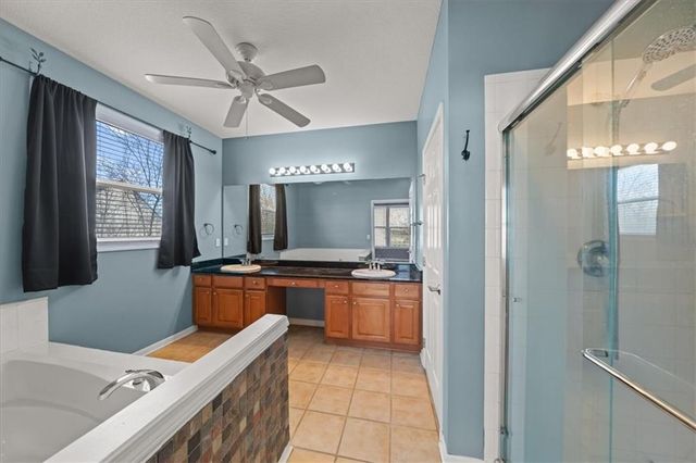 9324 Kenton Street, Lenexa, KS 66227