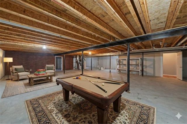 9324 Kenton Street, Lenexa, KS 66227