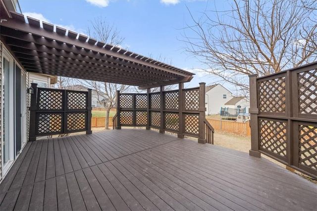 9324 Kenton Street, Lenexa, KS 66227