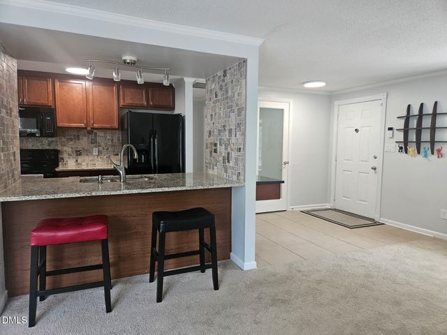 3805 Cascade Court, Raleigh, NC 27604
