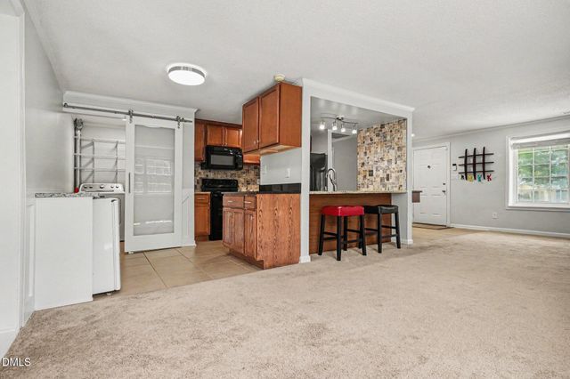 3805 Cascade Court, Raleigh, NC 27604